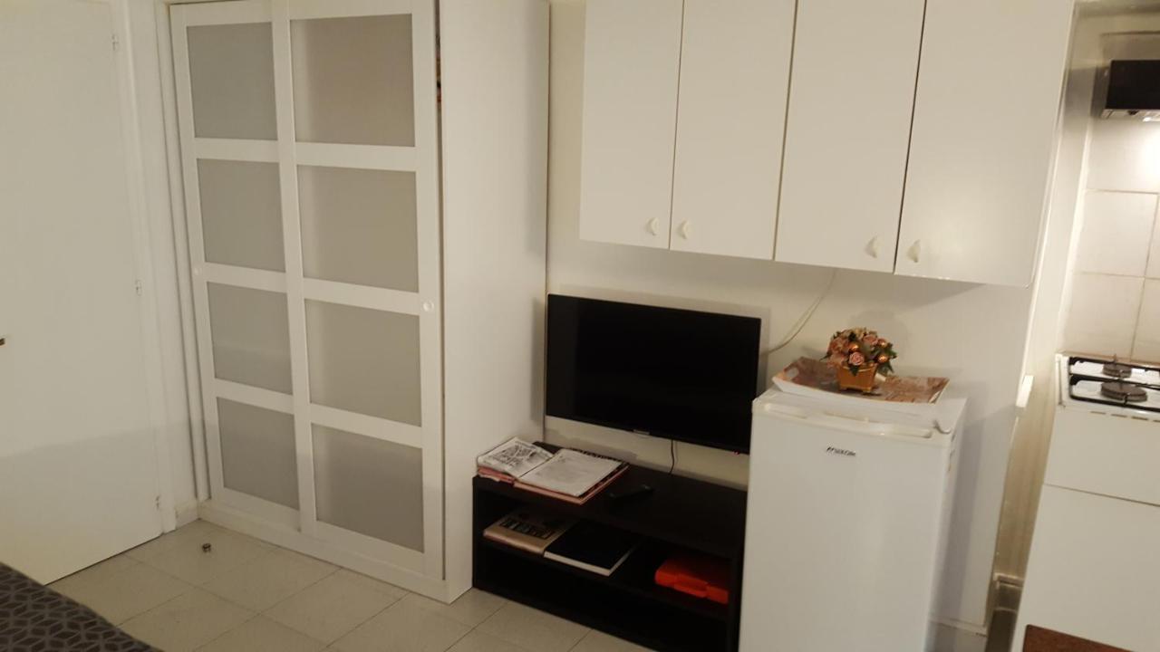 Location Turistic Monolocale Nel Parco Del Santuario Apartment Asti Exterior photo